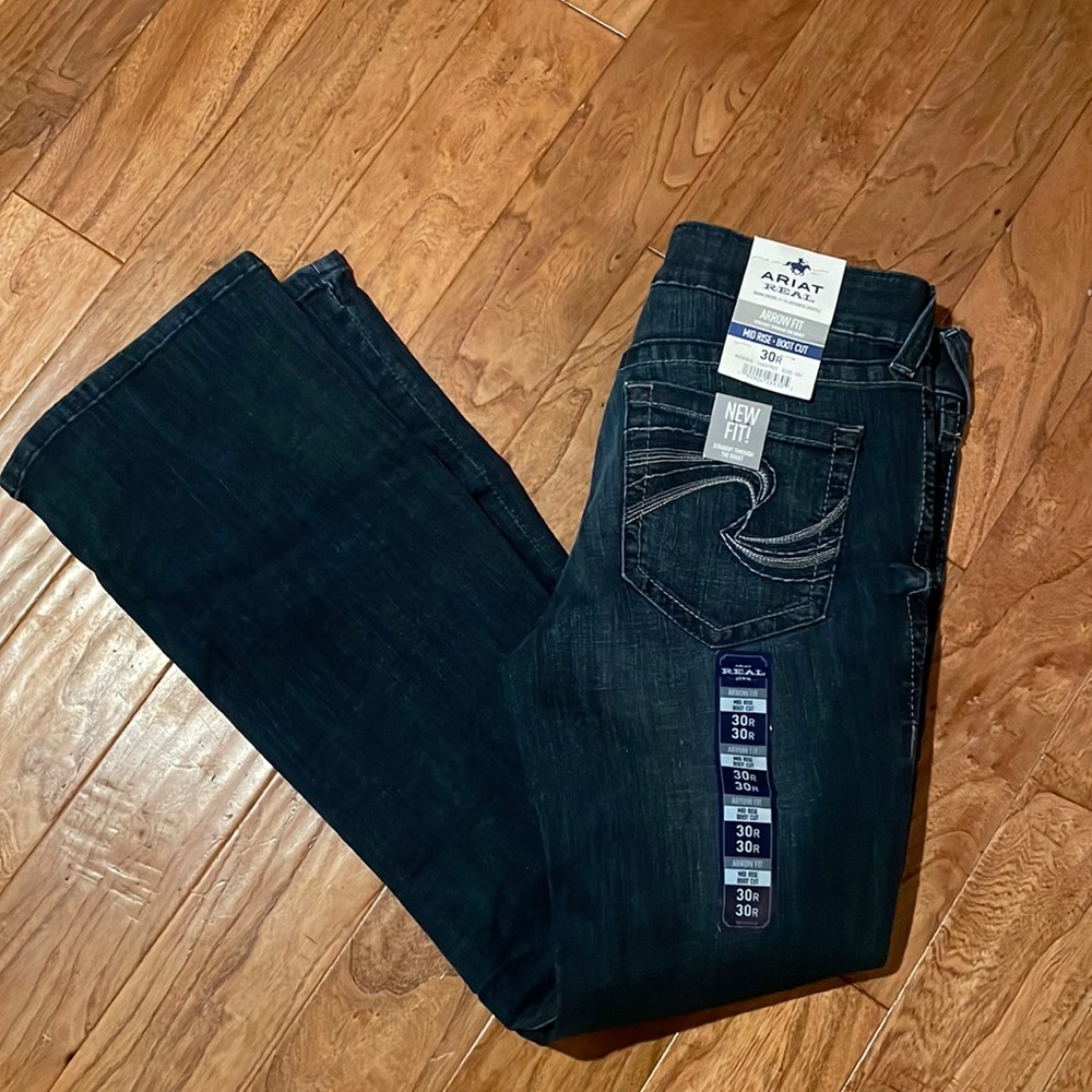 NWT Ariat jeans